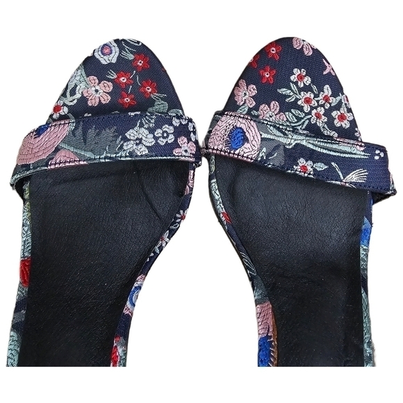 Floral Y2K embroidered navy open toe sandal heels shoes size 8.5 - Picture 6 of 13